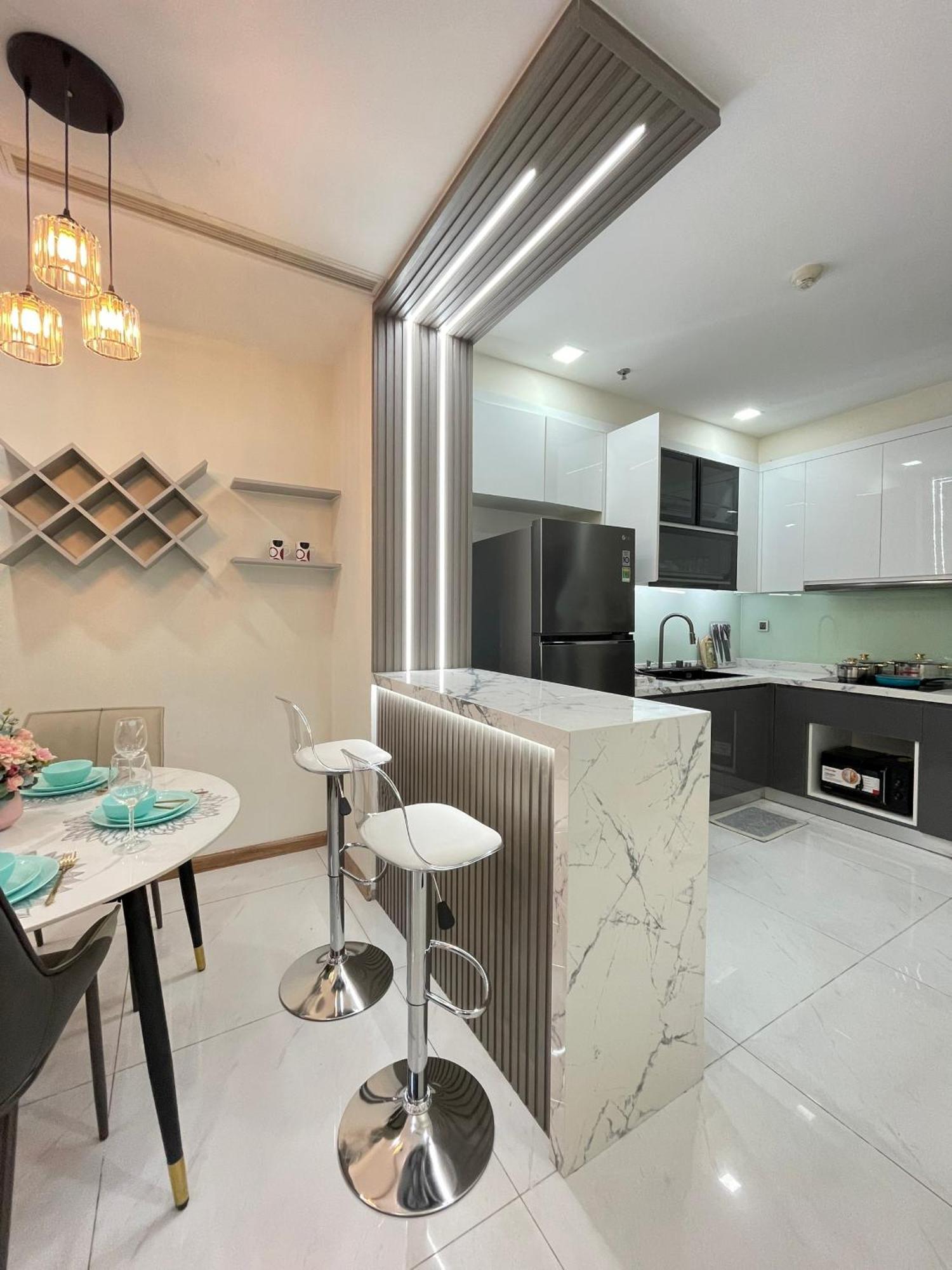 Apartment Vinhomes Lux *