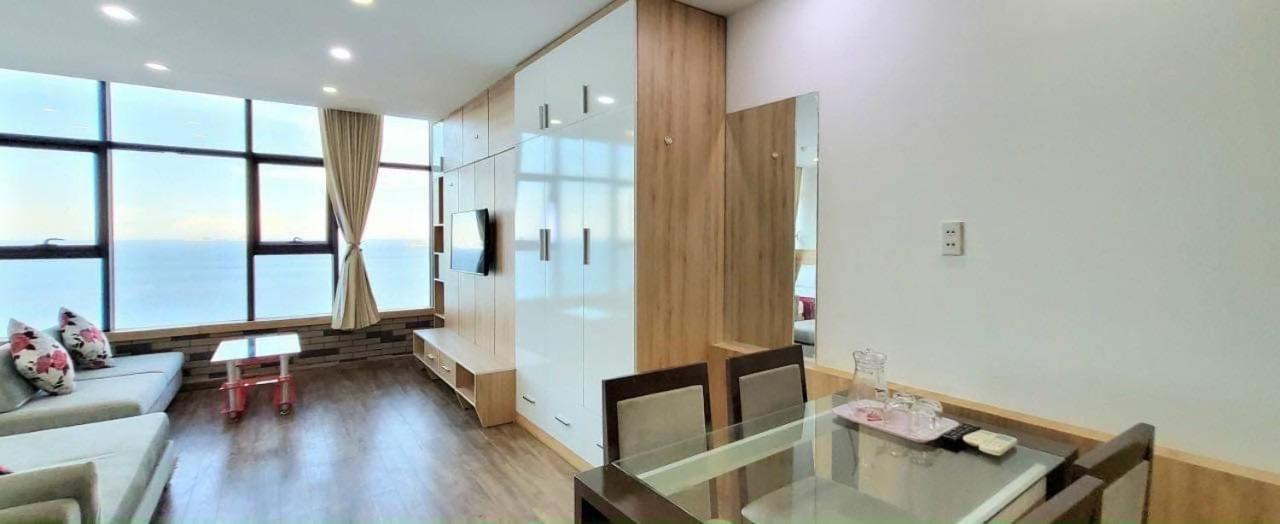 Sunflower Apartment *