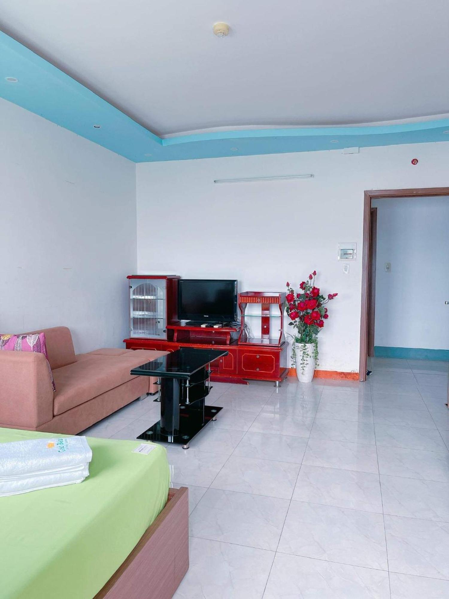 Sunflower Apartment *