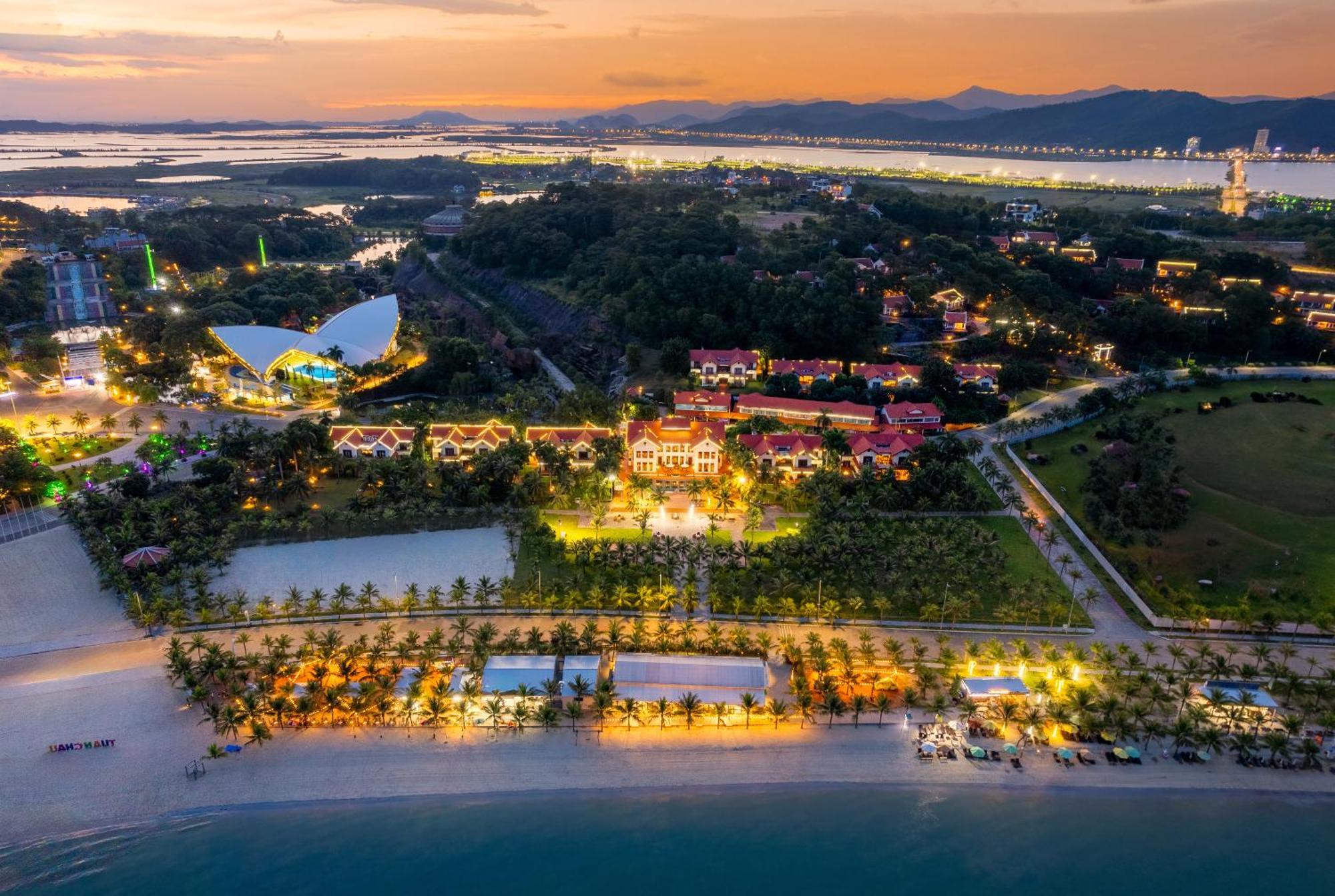 Tuan Chau Resort