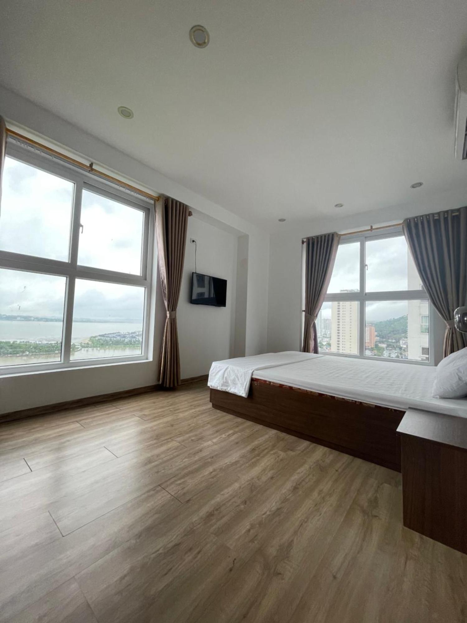 Vip * Ha Long