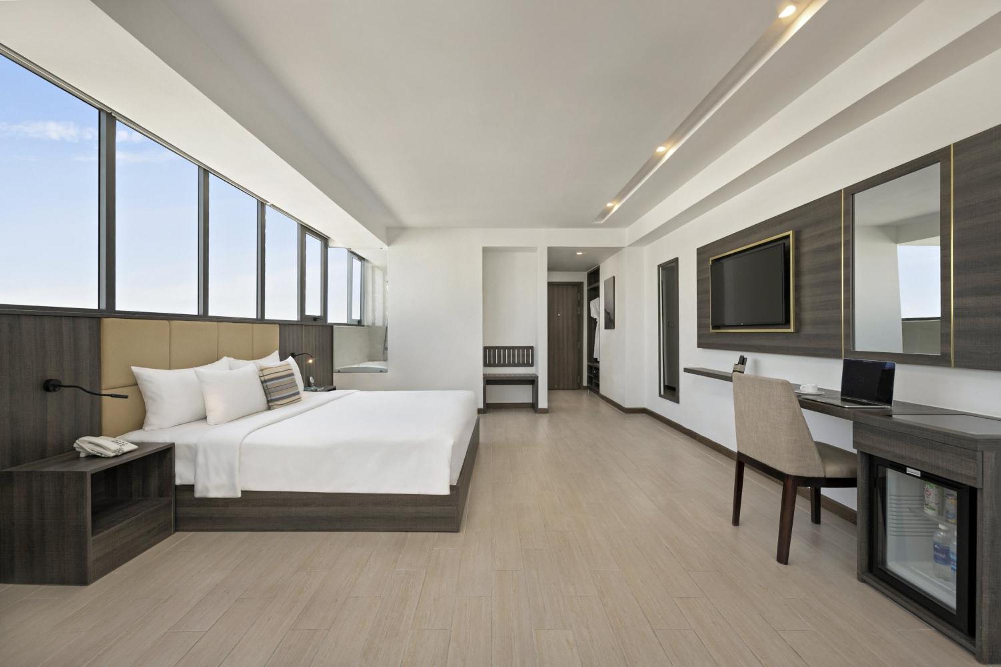Atlantic Hotel 4*