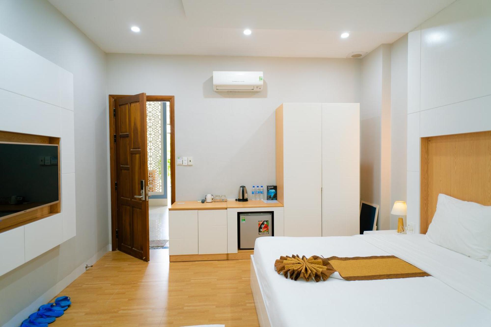 Hotel Khach San Minh Long