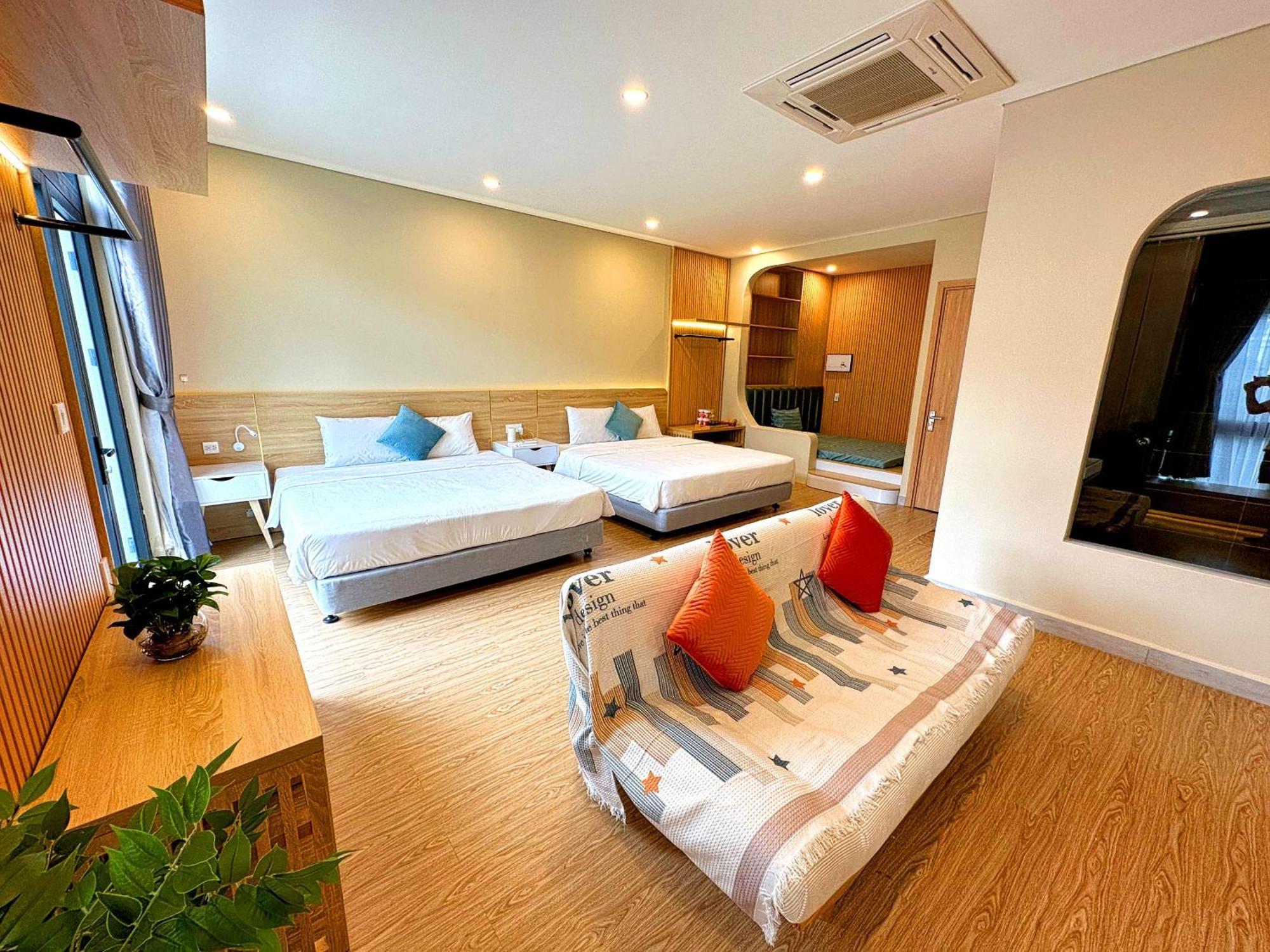 Hotel The Sol House