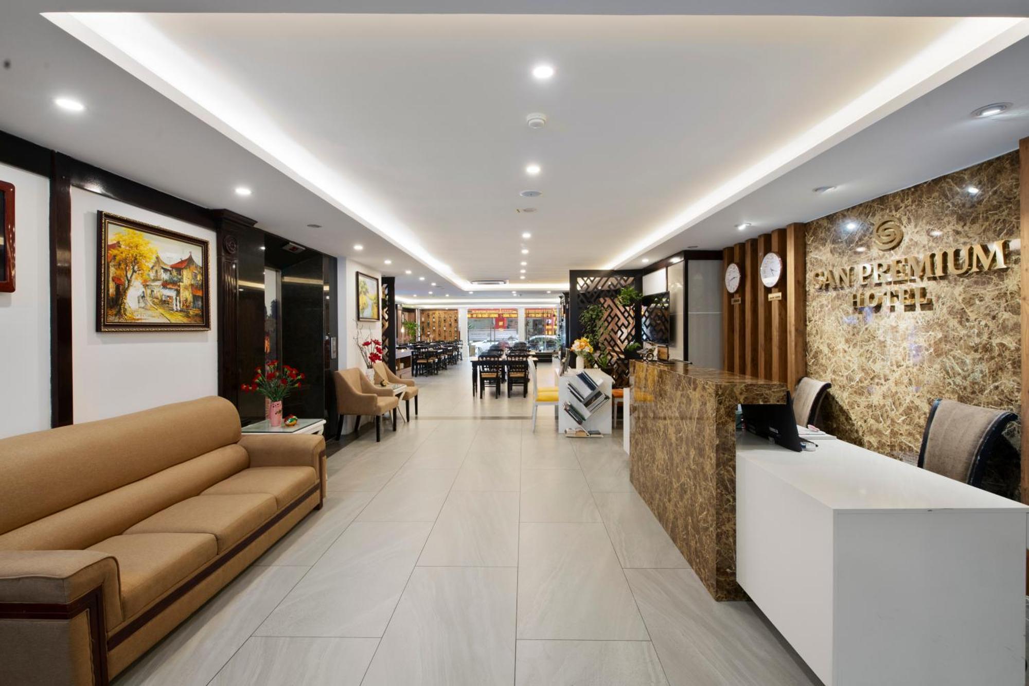 Serenata San De Khách sạn 4*