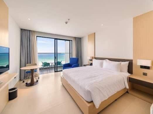 Khách sạn The Sea View Cam Ranh 5*