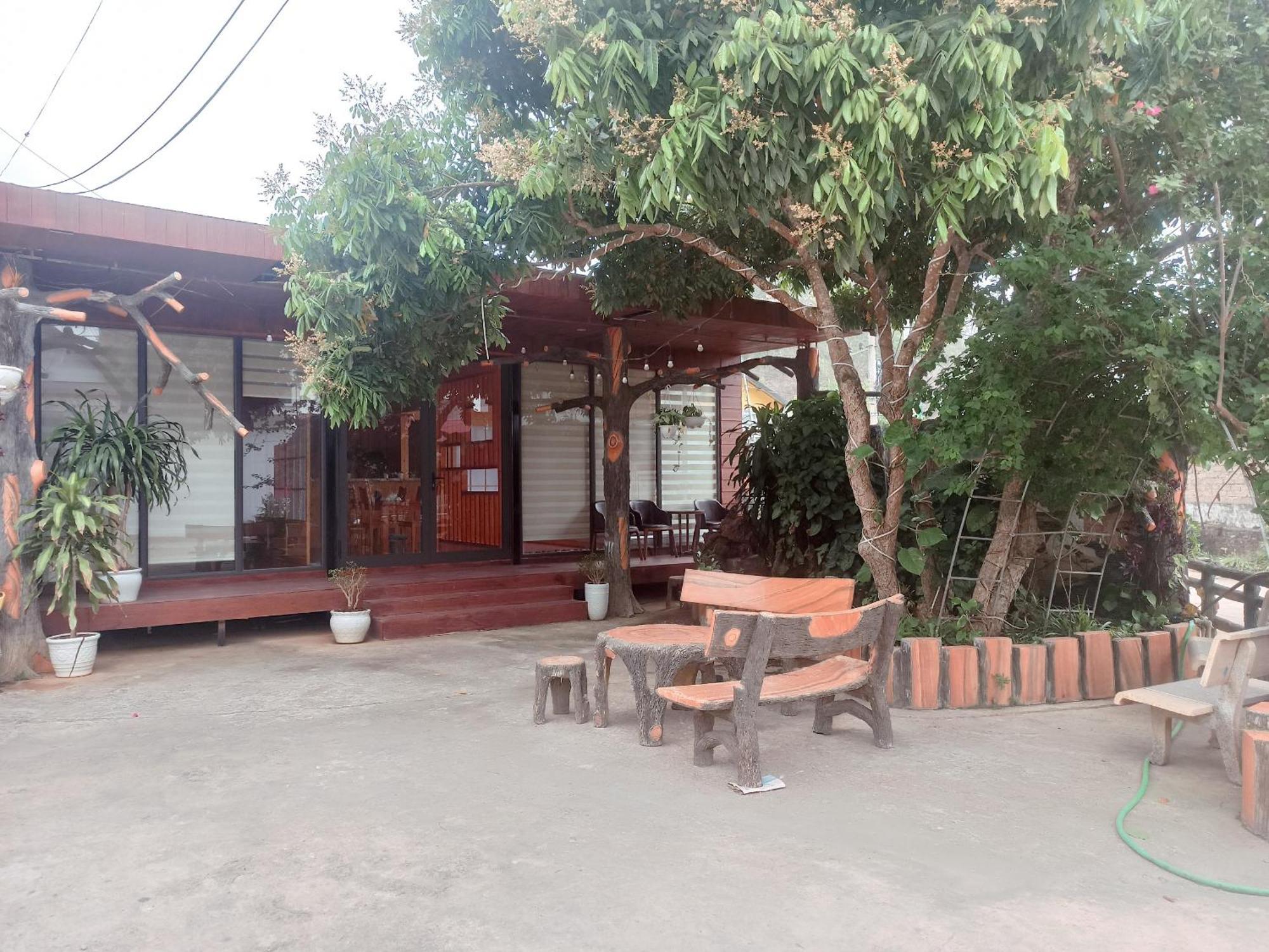 Khach San Nhiet Doi Hotel Moc Chau