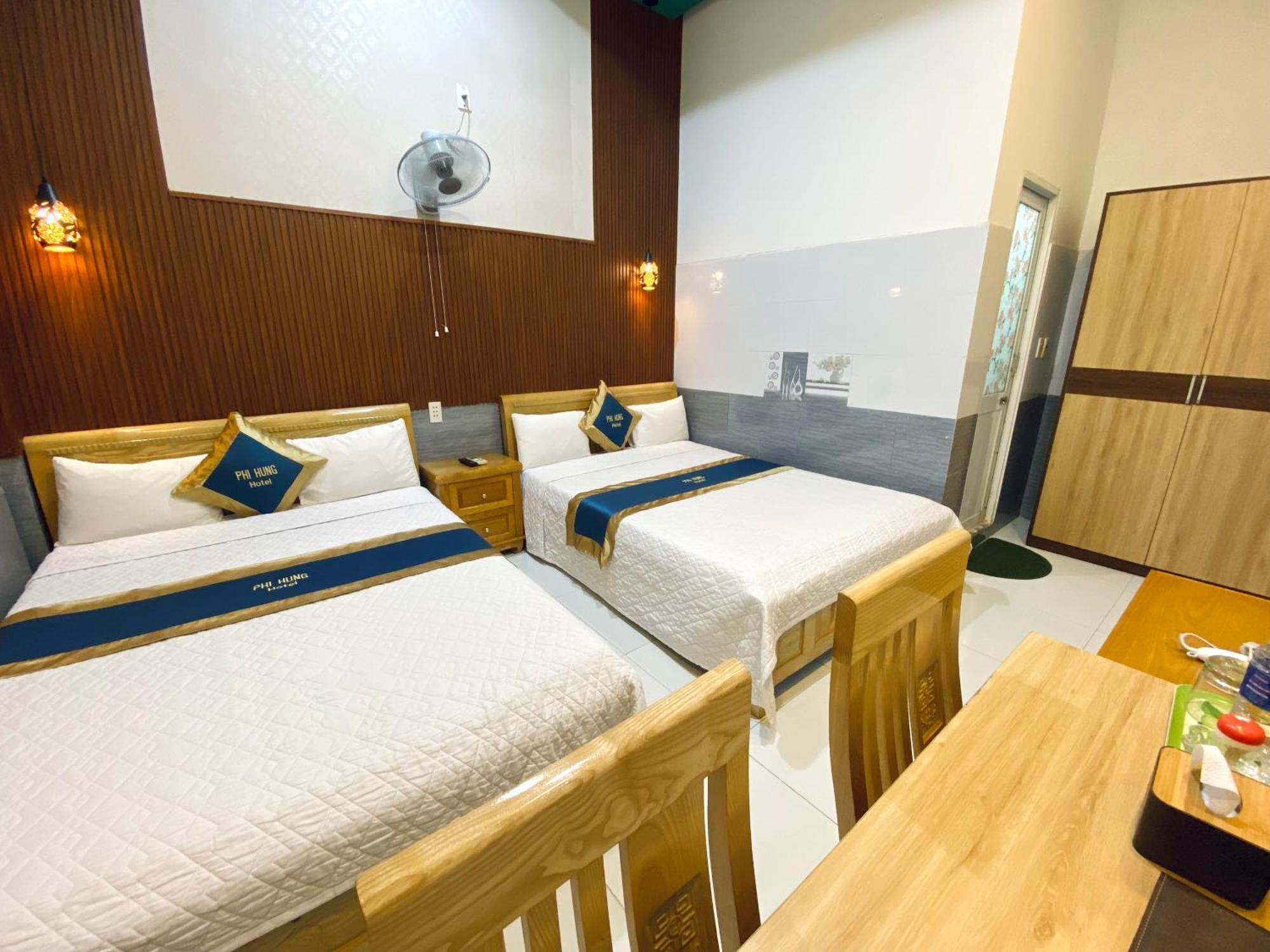 Phi Hung Hotel 2*