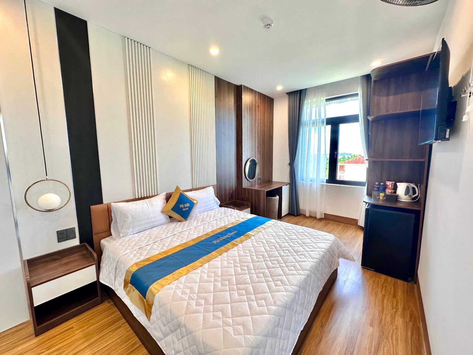 Phi Hung Hotel 2*