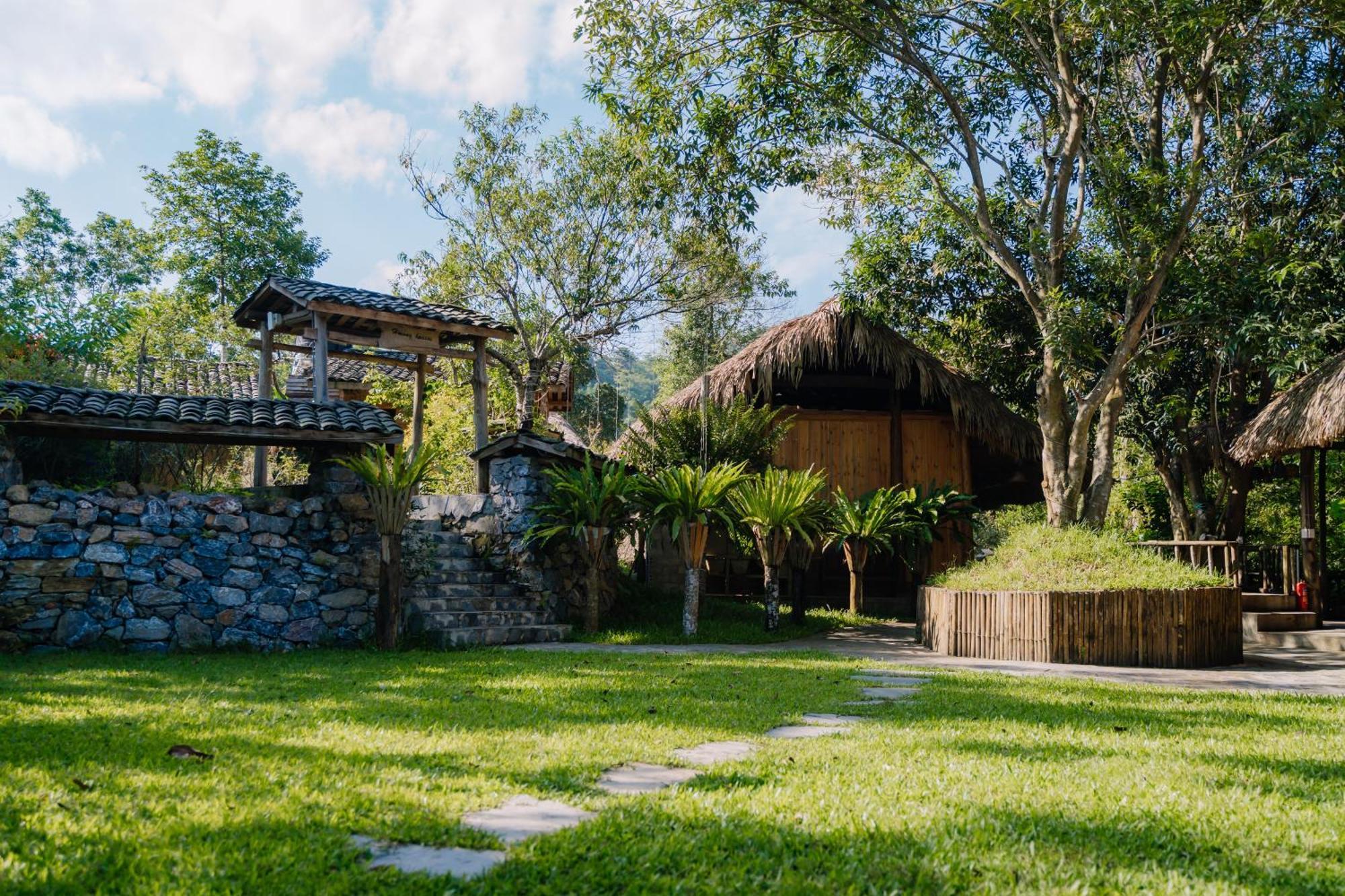 Bed & Breakfast Xanh Retreat - Trekking, Tour, Motorbike *