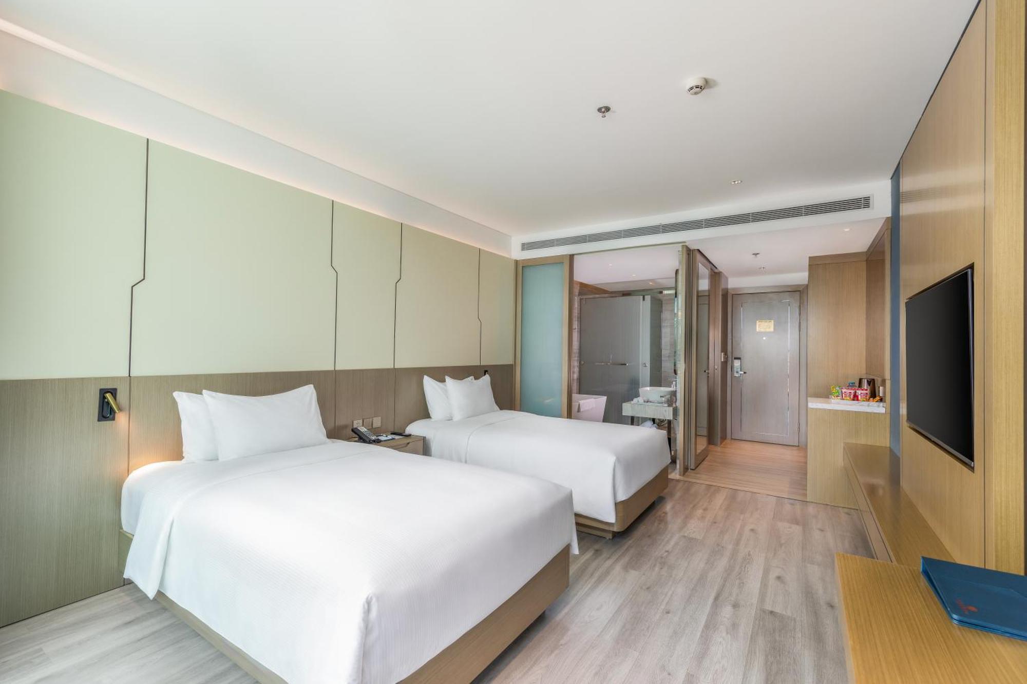 Awaken Hotel Da Nang