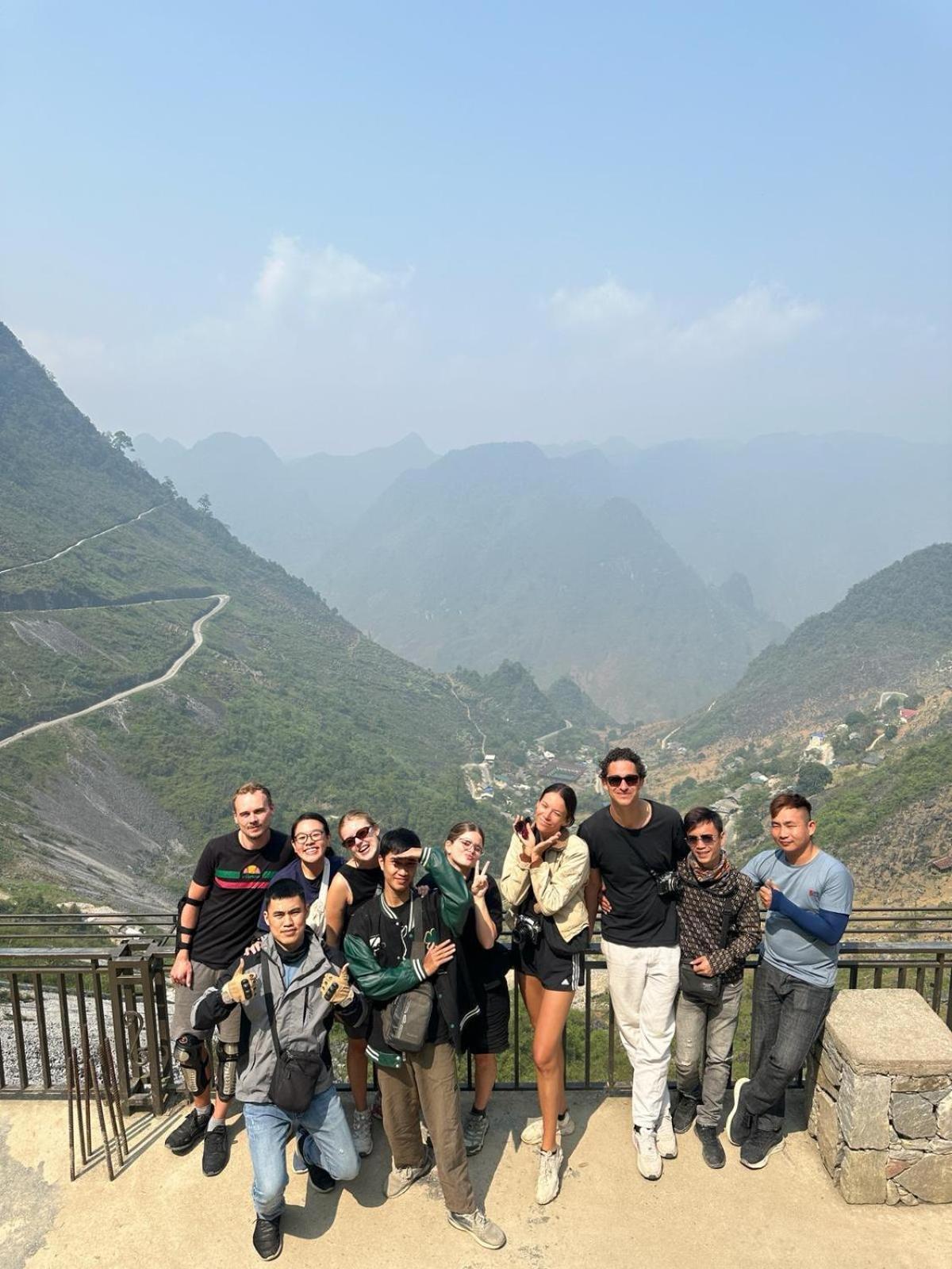 Bed & Breakfast Strawberry House , Tour & Motorbikes Rentel Ha Giang