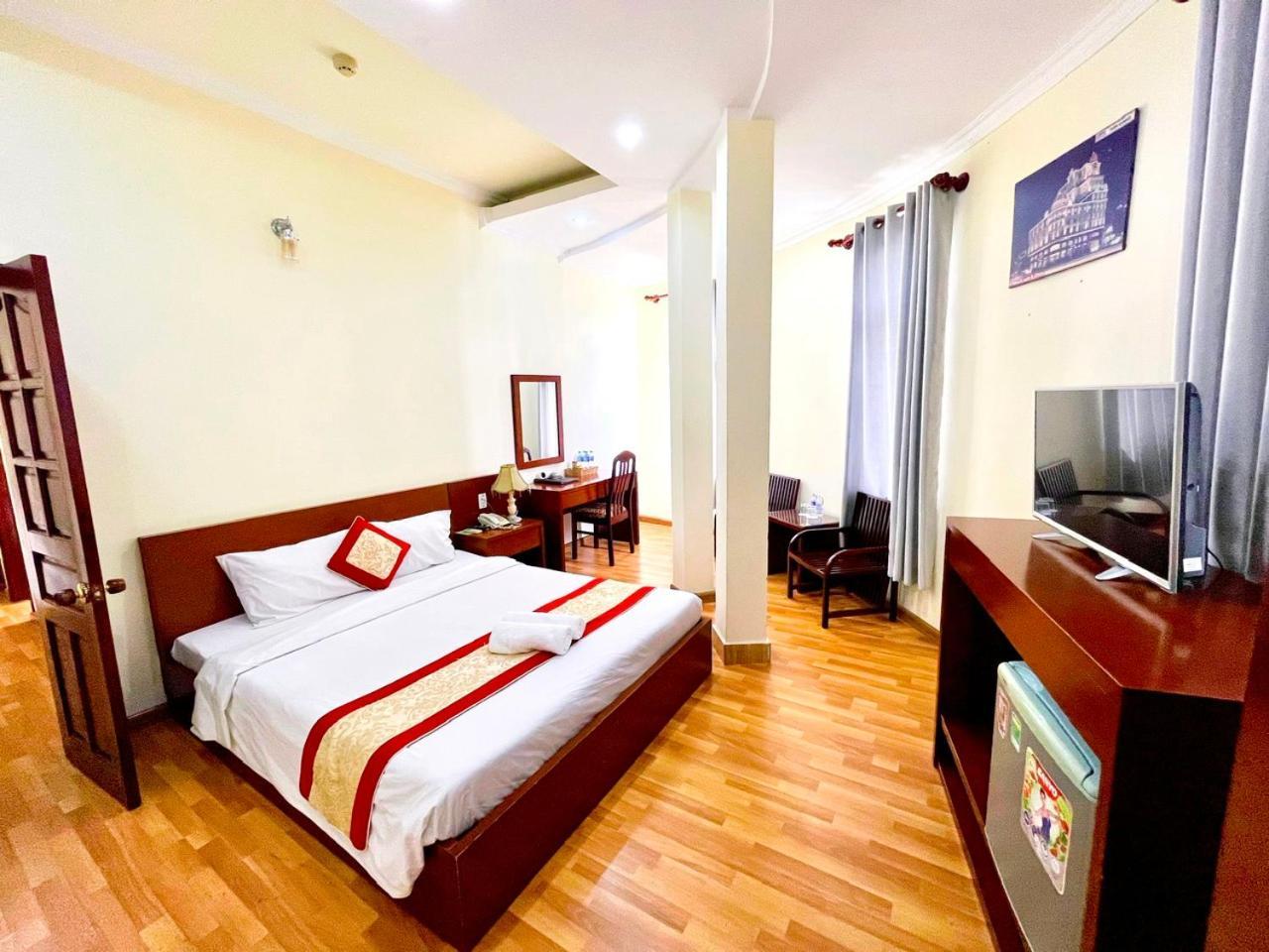 Tho Khách sạn Cần Thơ