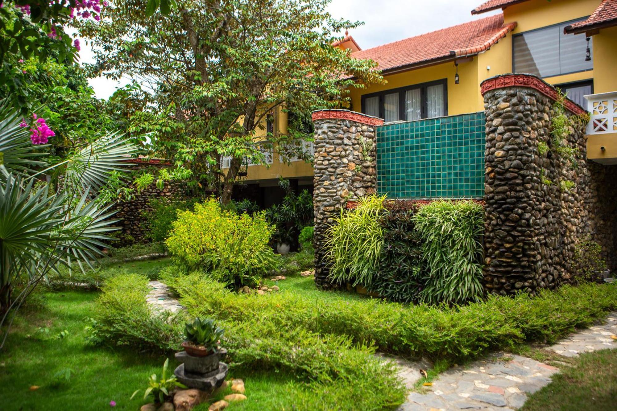 Phong Nha Farmstay Resort Phong Nha