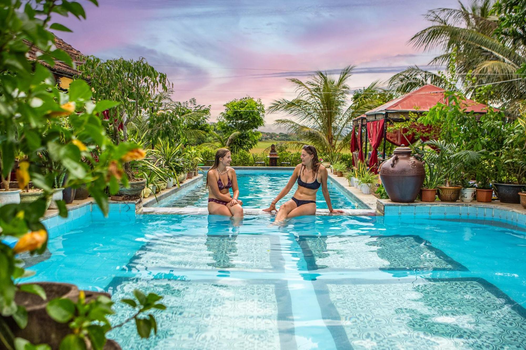 Phong Nha Farmstay Resort *
