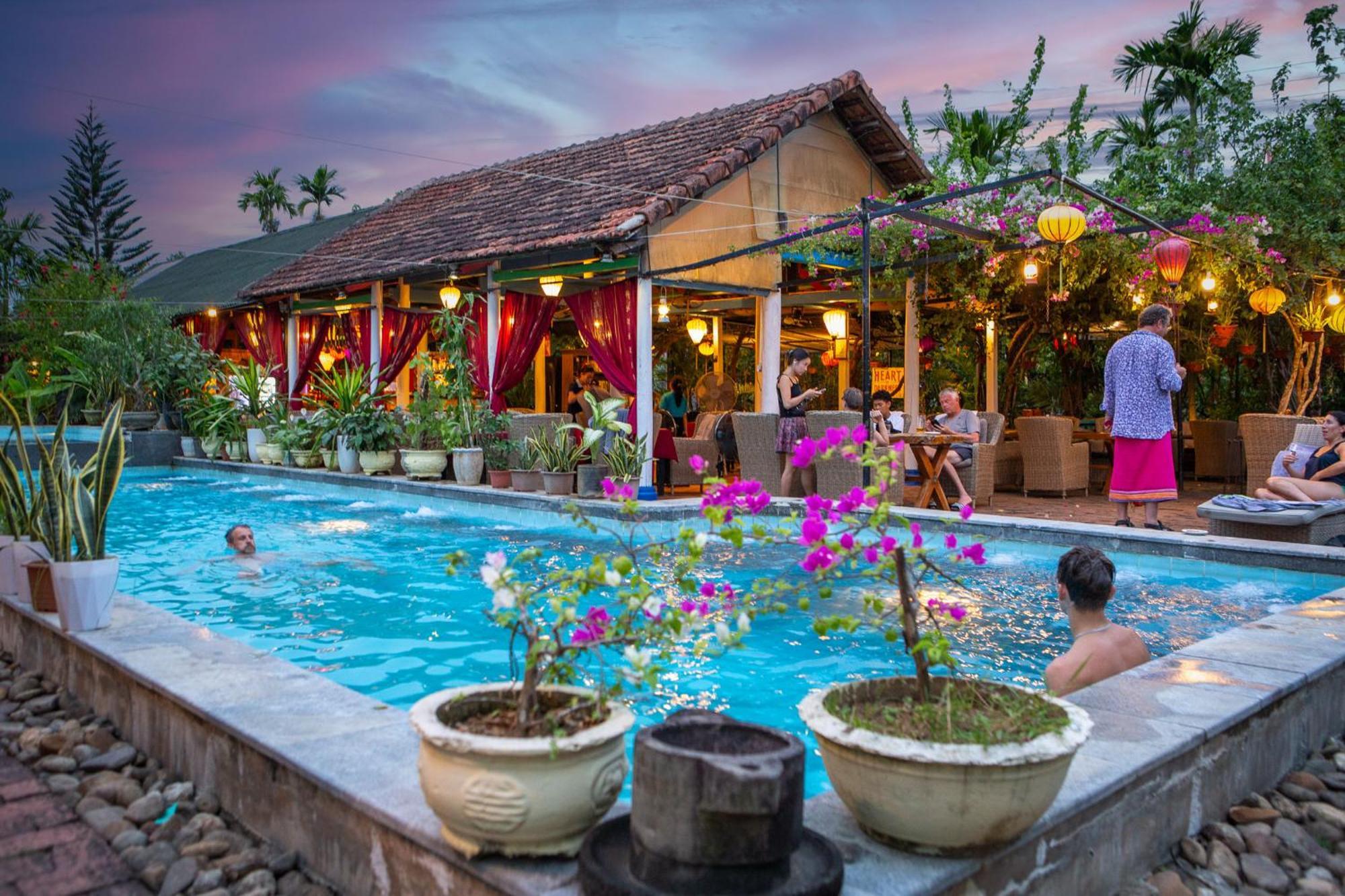 Phong Nha Farmstay Resort Phong Nha