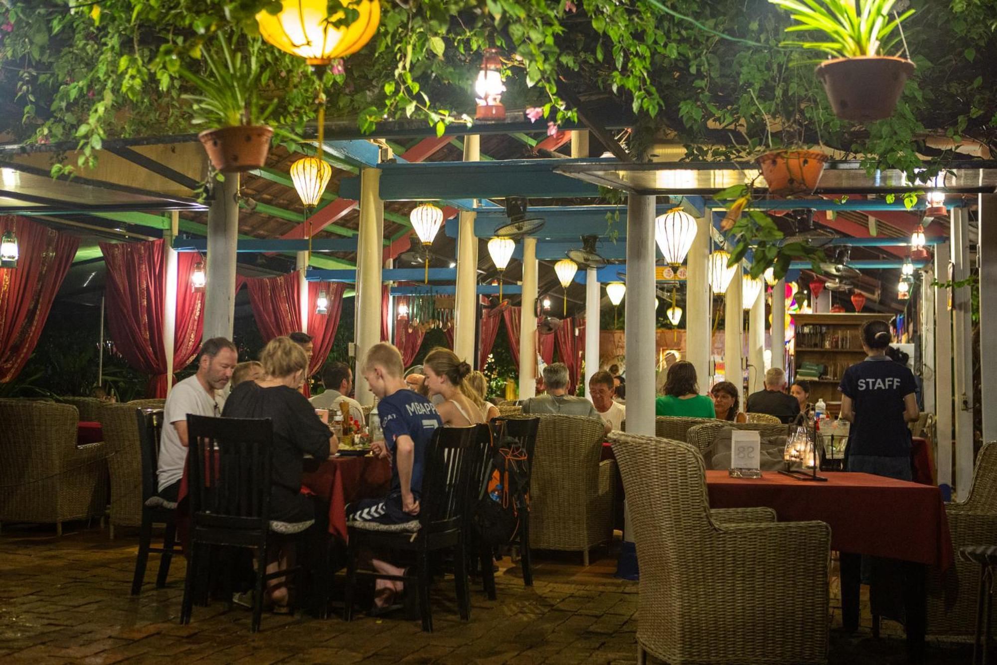 Phong Nha Farmstay Resort *