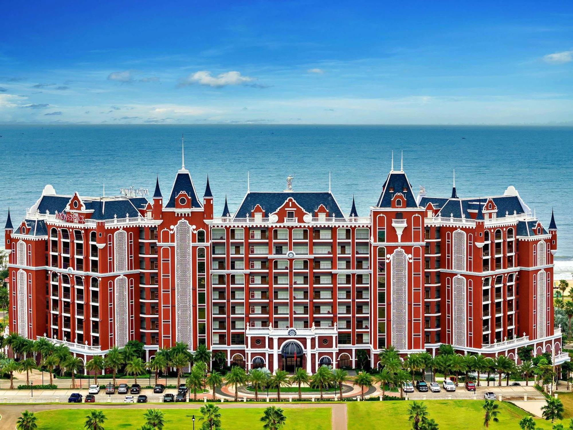 Moevenpick Resort 5*