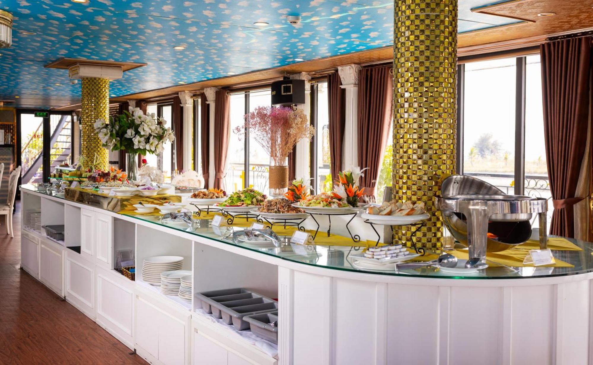 Botel Halong Aquamarine Royal Cruise 5*
