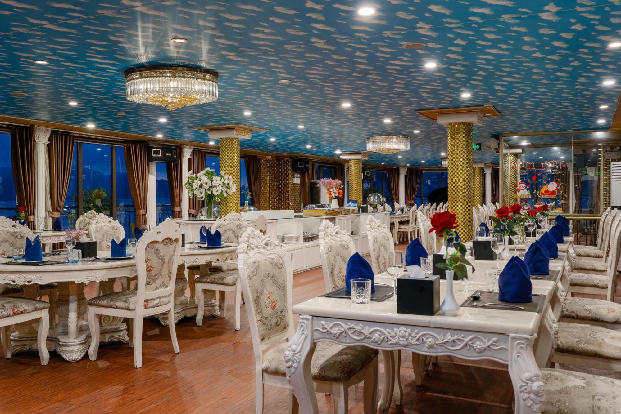 Botel Halong Aquamarine Royal Cruise 5*