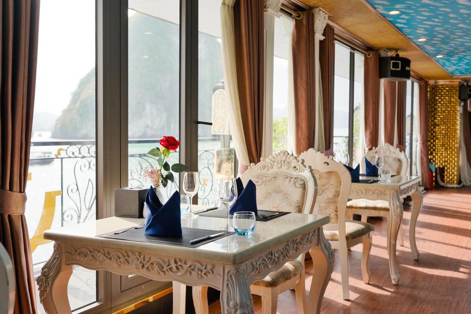 Halong Aquamarine Royal Cruise 5*