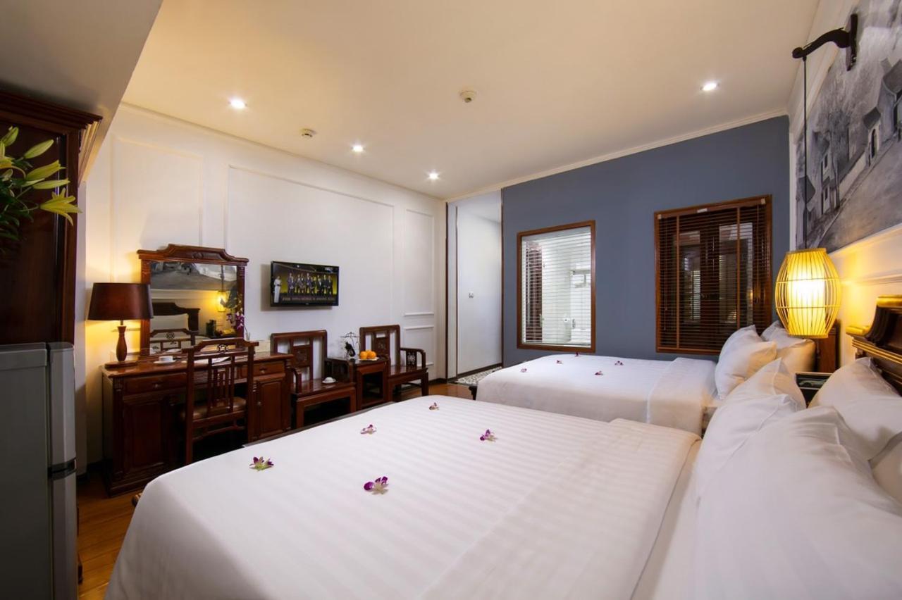 Sunshine Hotel 3*