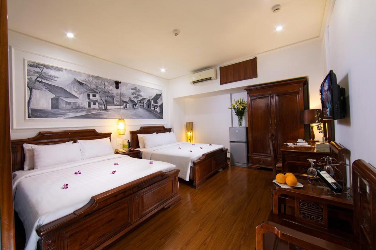 Sunshine Hotel 3*