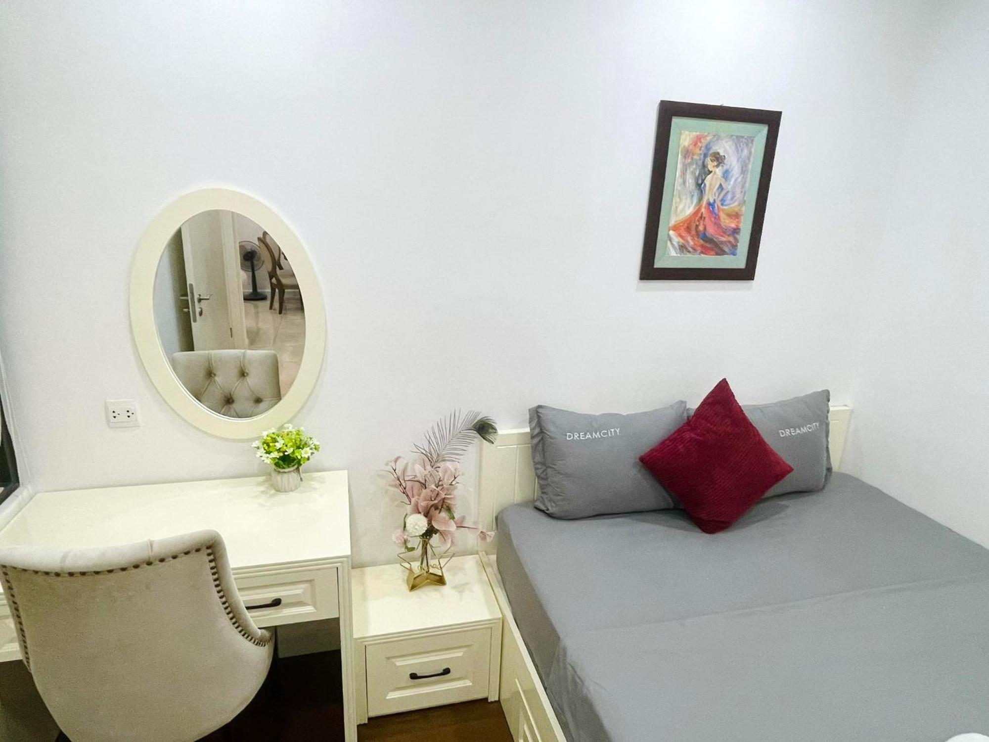 Vinhomes D'capitale - Luna's House Hanoi