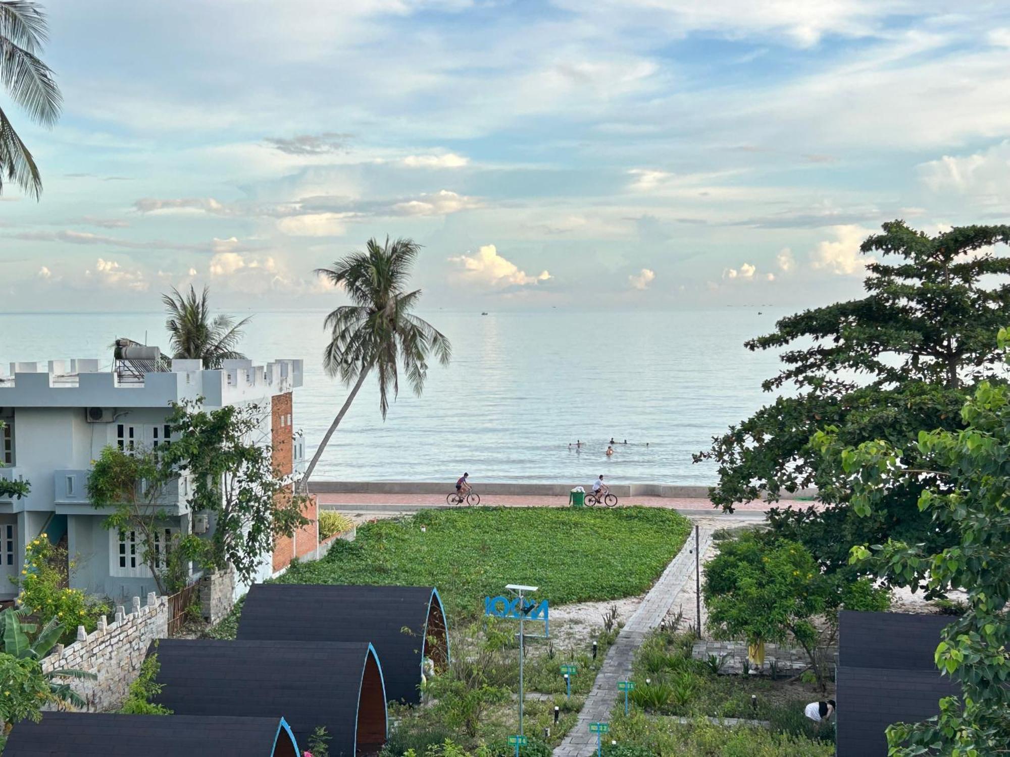 I Muine - A Little White By The Sea Mui Ne