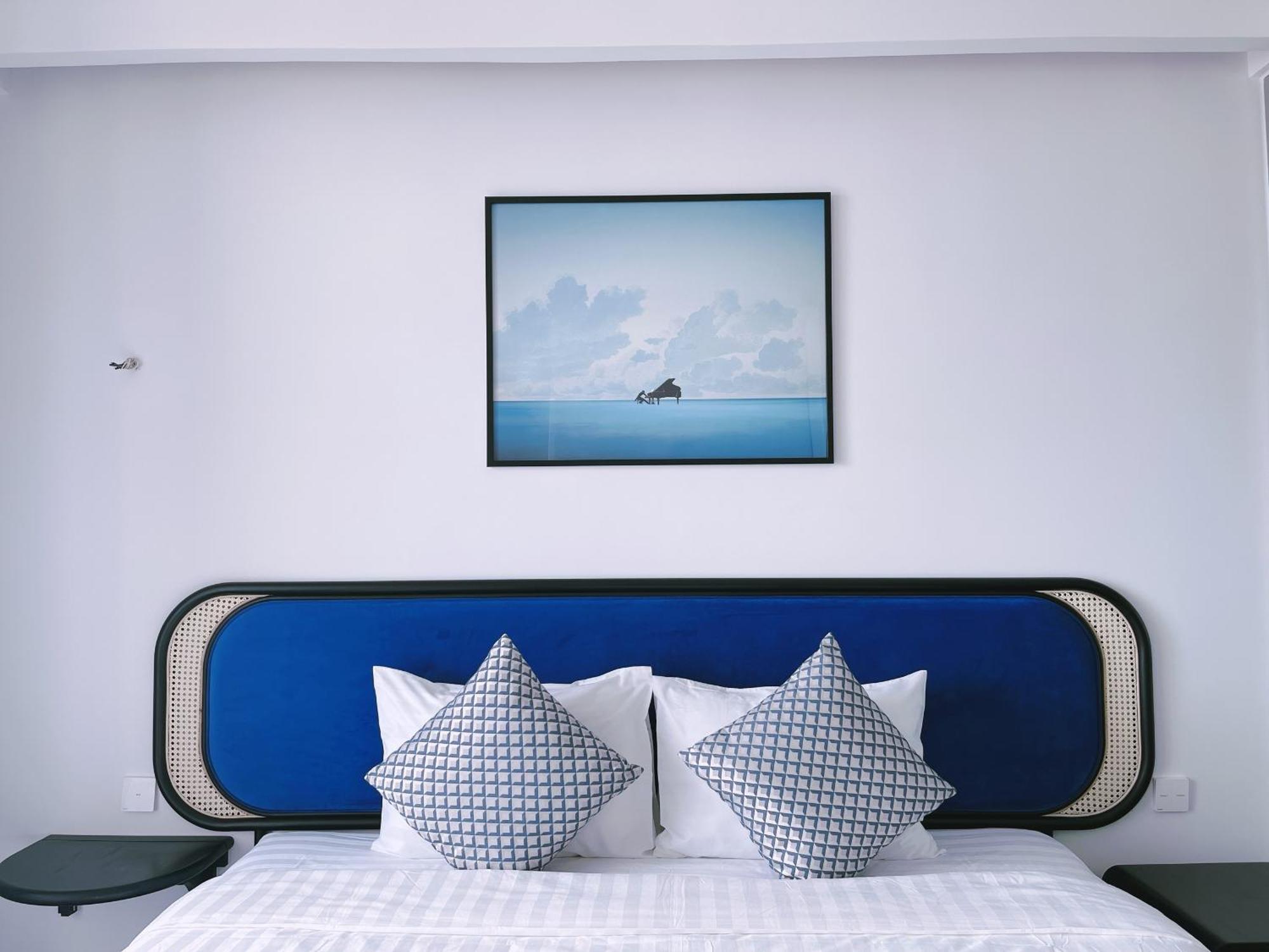We Young By Hofs - Fireworks & Ocean View Hotel Phu Quoc