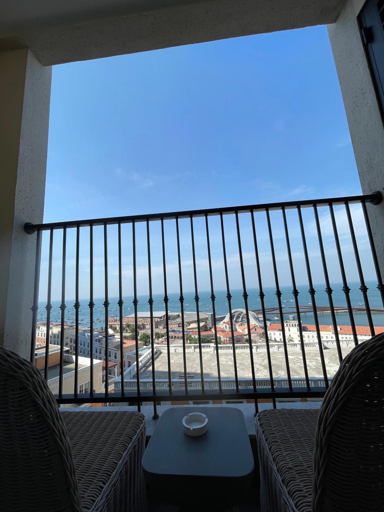 Hotel We Young By Hofs - Fireworks & Ocean View