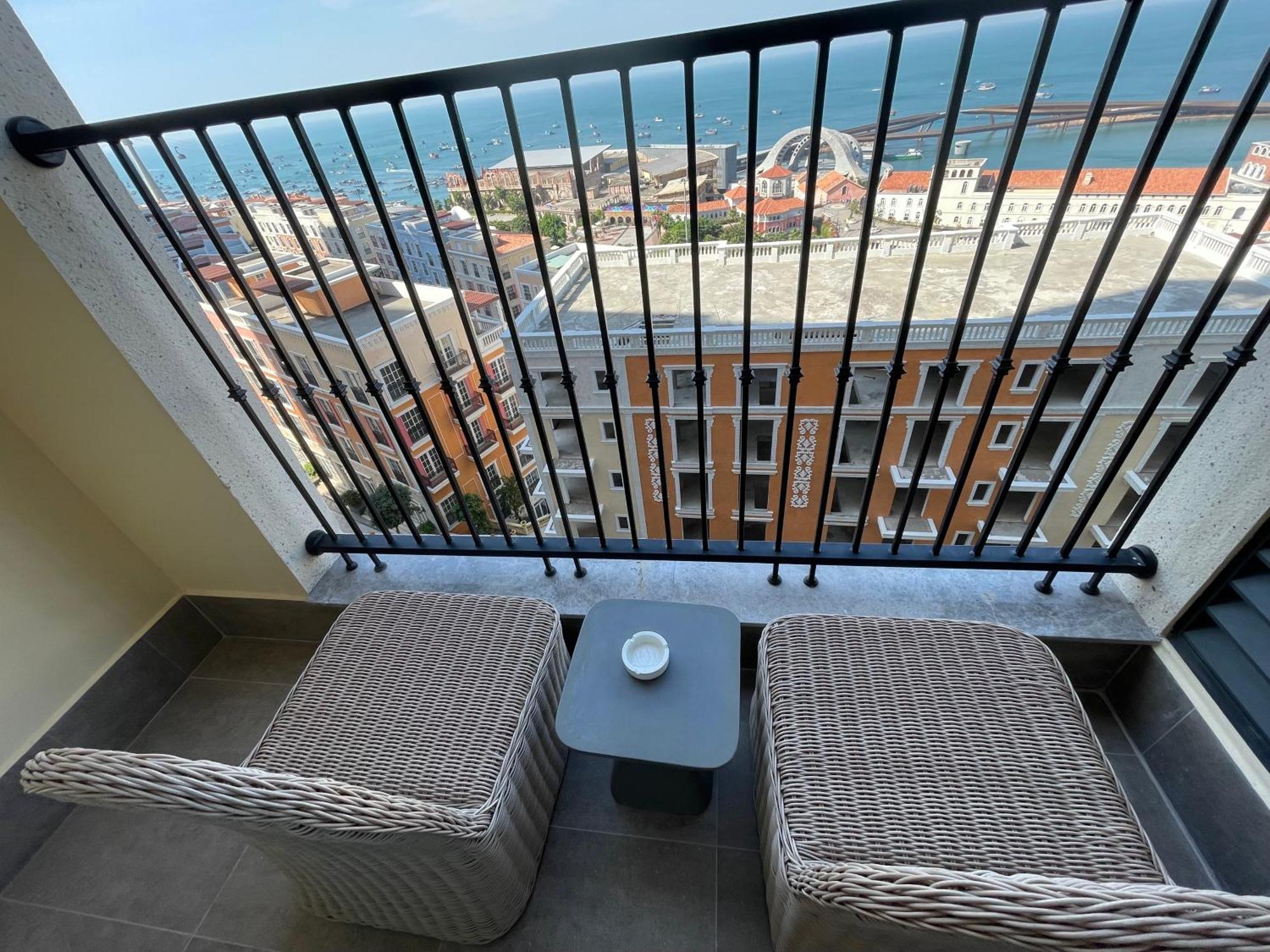 Hotel We Young By Hofs - Fireworks & Ocean View 4*