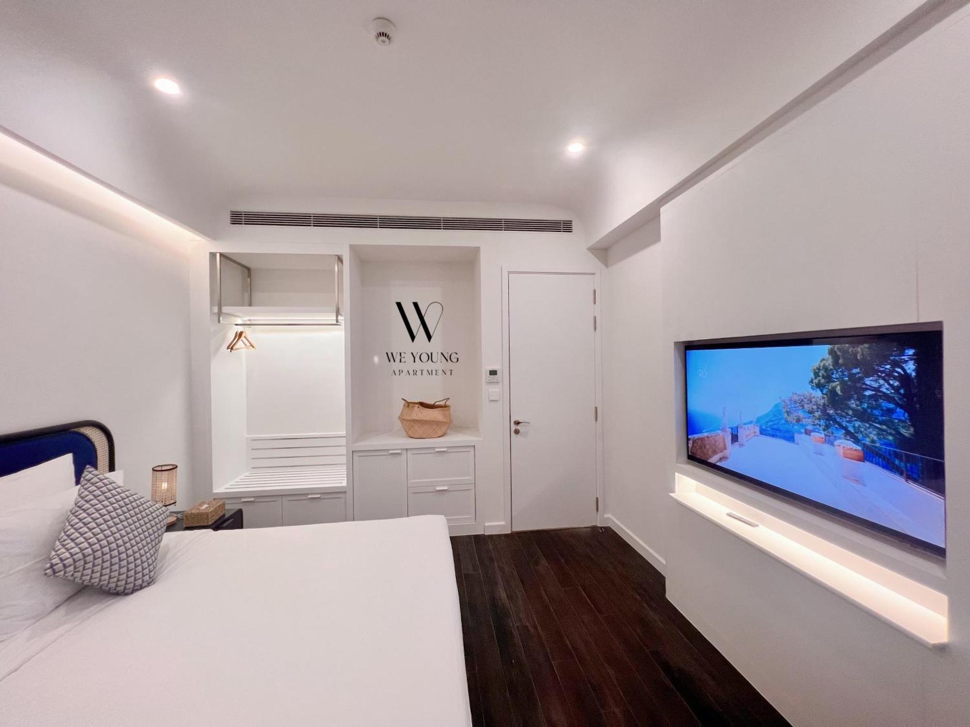 We Young By Hofs - Fireworks & Ocean View 4* Phu Quoc