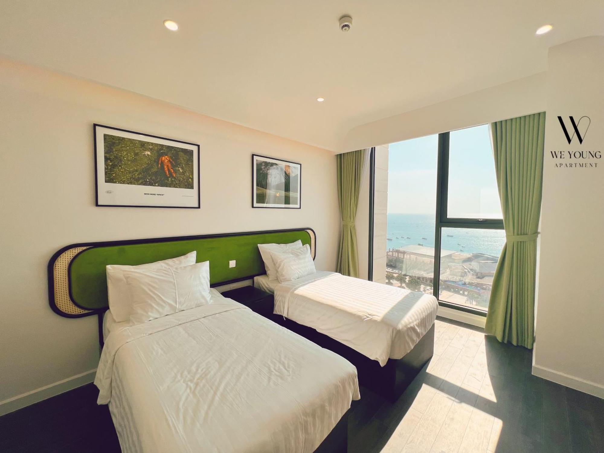 We Young By Hofs - Fireworks & Ocean View 4*
