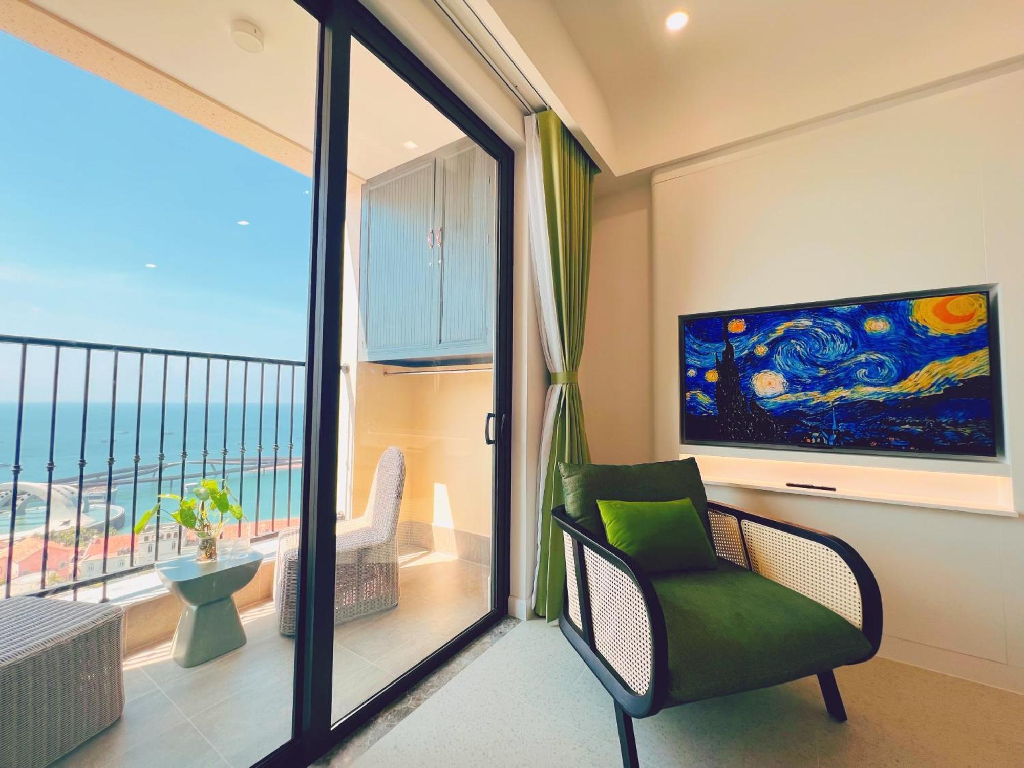 Hotel We Young By Hofs - Fireworks & Ocean View