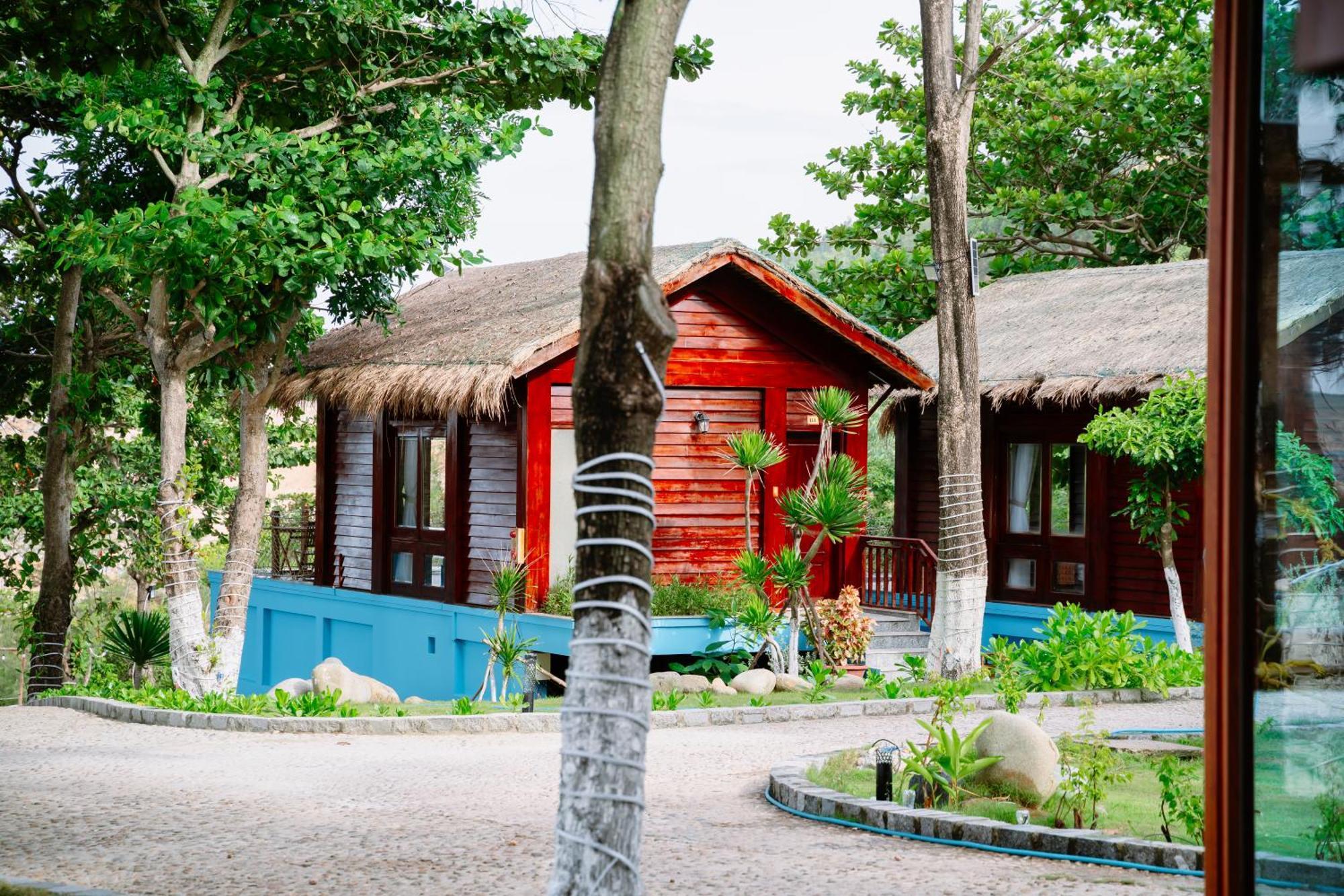 Royal Bai Xep Resort