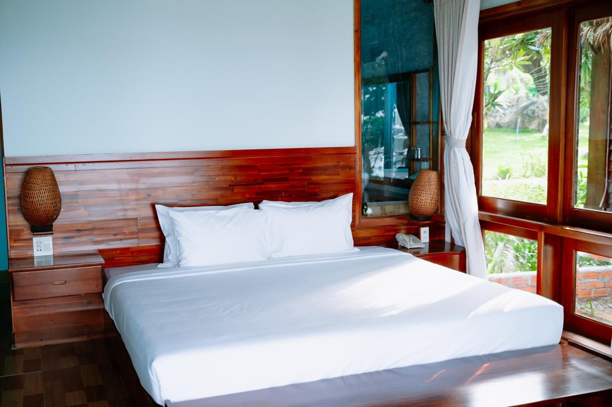 Resort Royal Bai Xep
