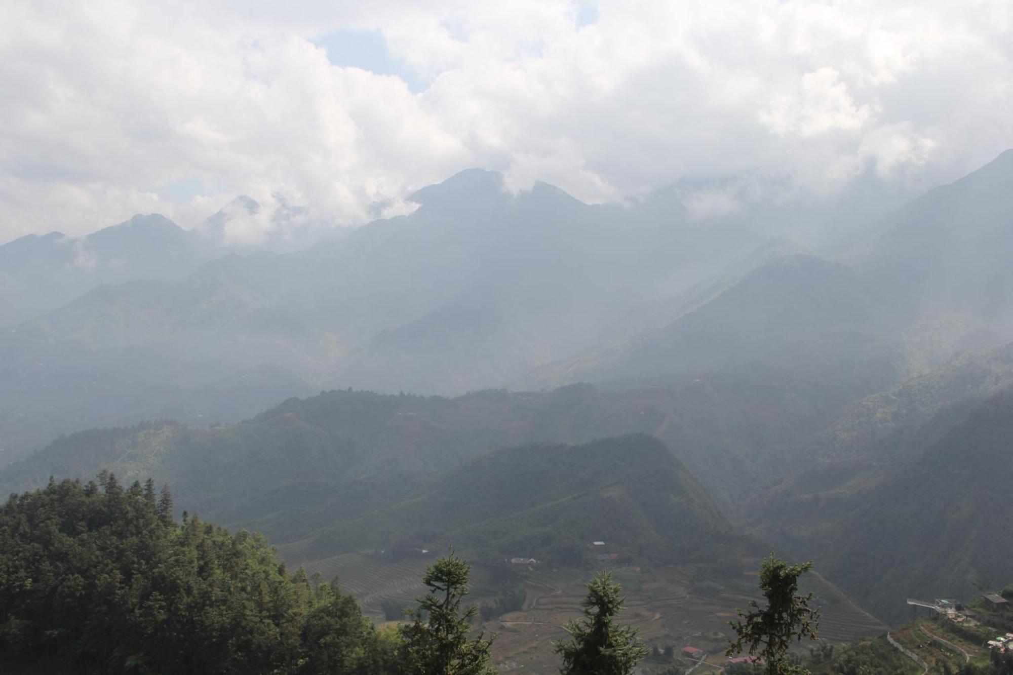Scenery Khách sạn 2*