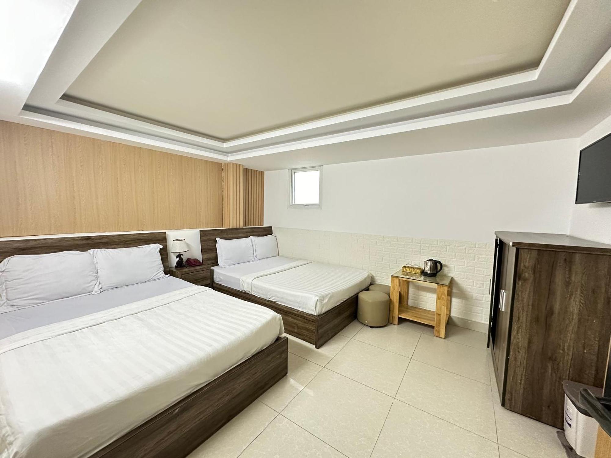Hotel Thanh Thanh 5 - Ks Gan Cho Dem Gia Re