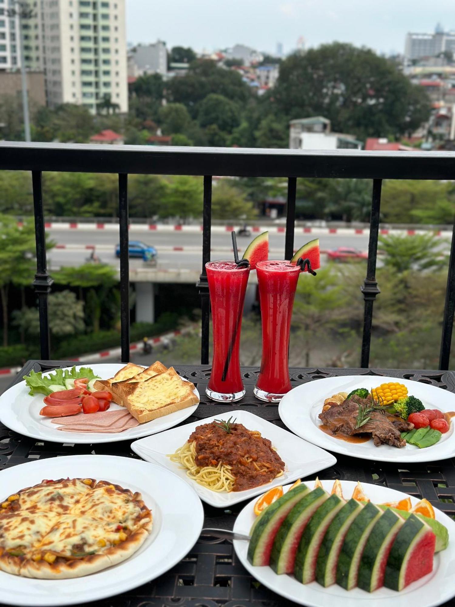 22land & 4* Hanoi
