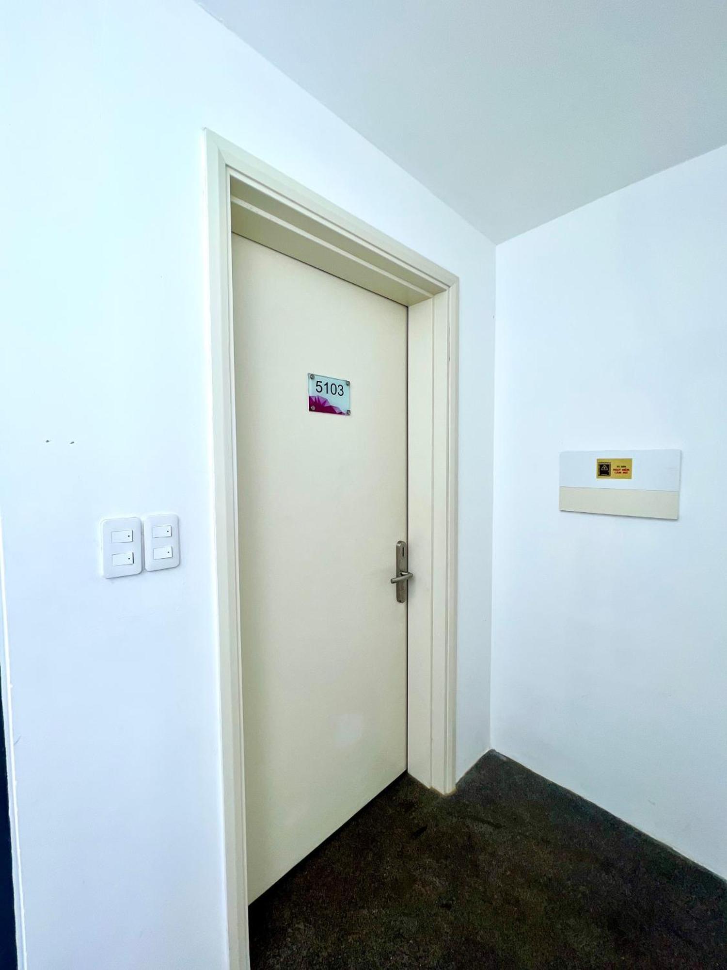 Luxury 01 - Relax - Fun - Near Vung Tau Bed & Breakfast