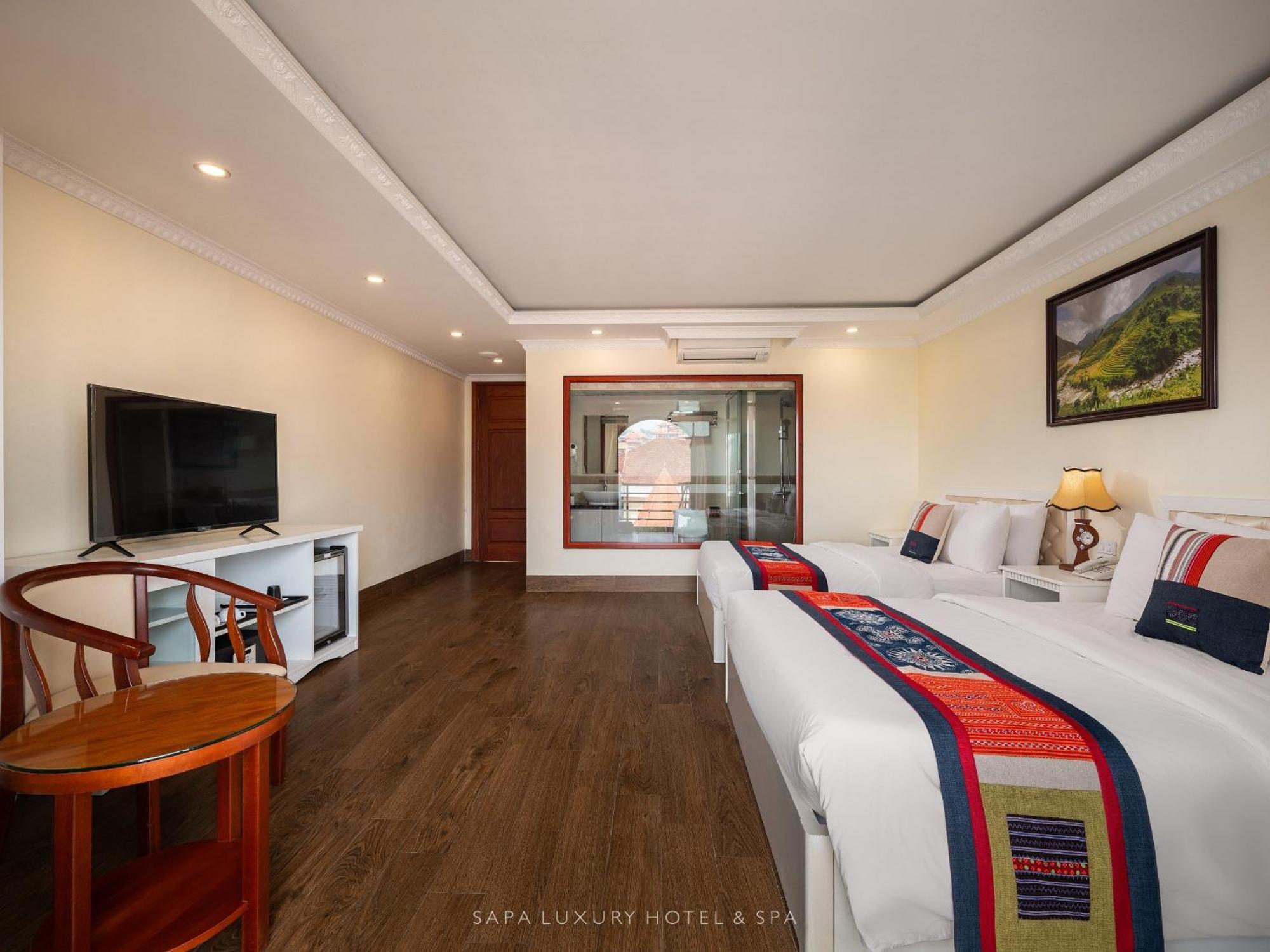 Hotel Luxury &