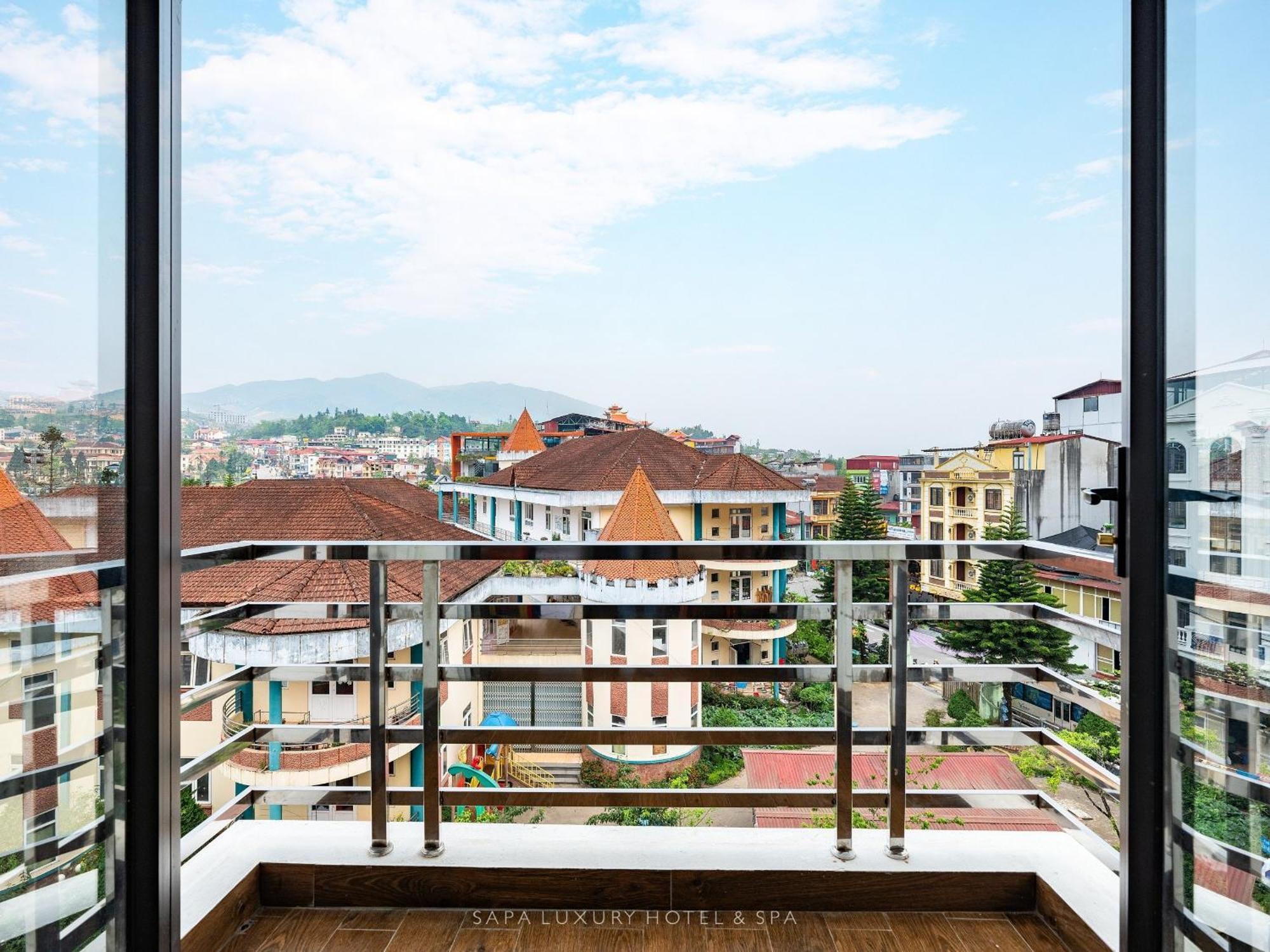 Luxury & Hotel 3*