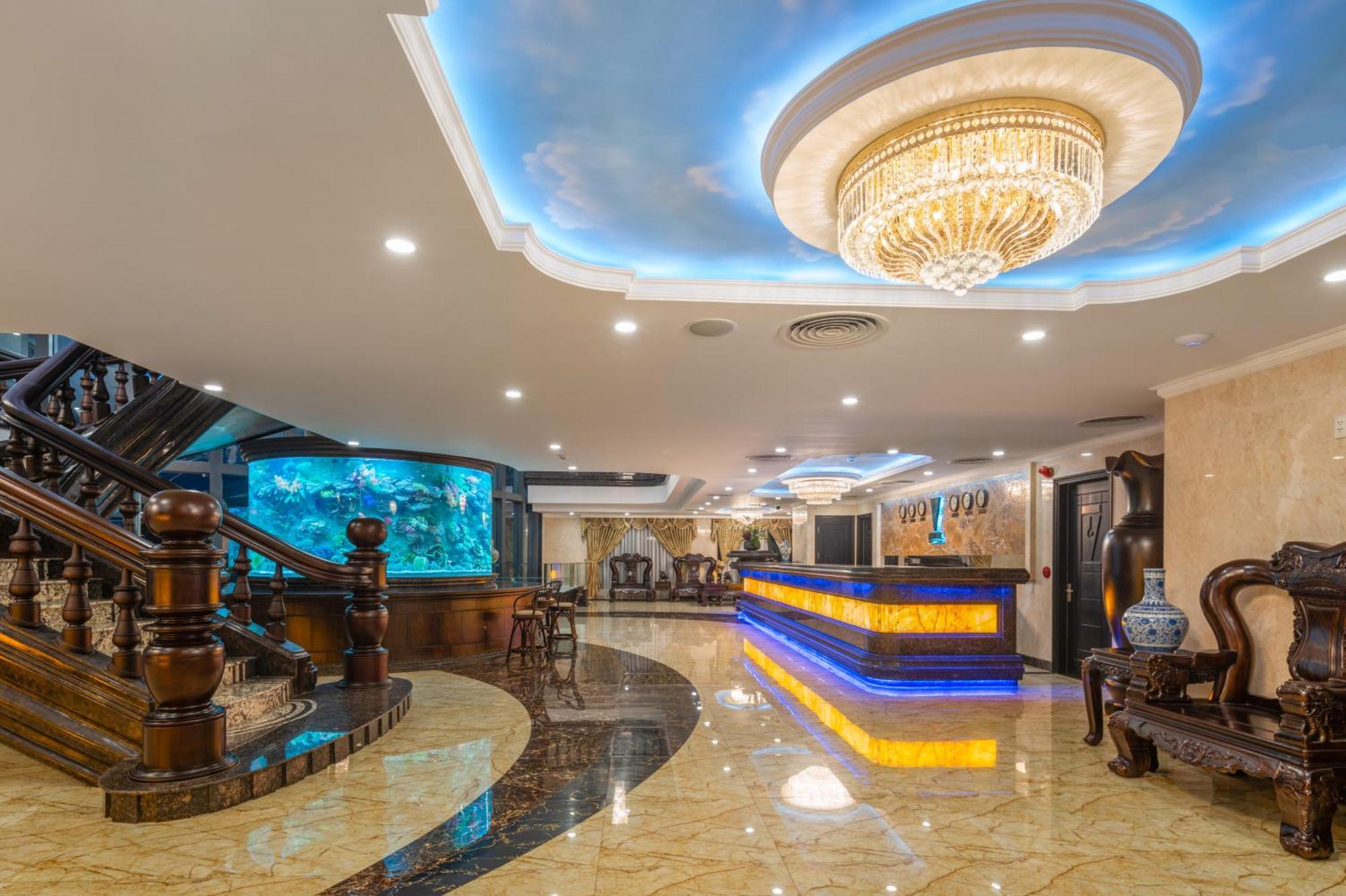 V-hotel