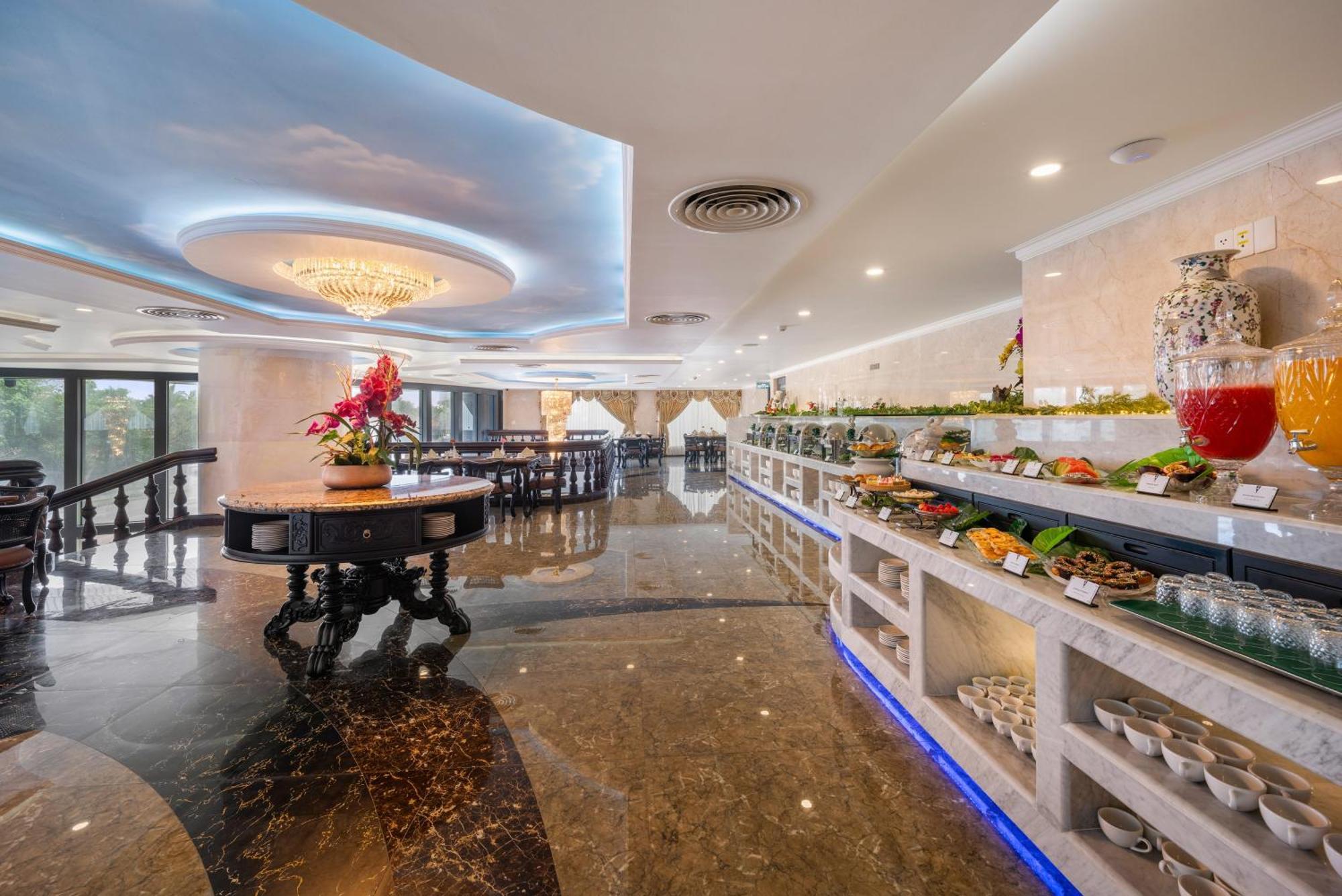 V-hotel