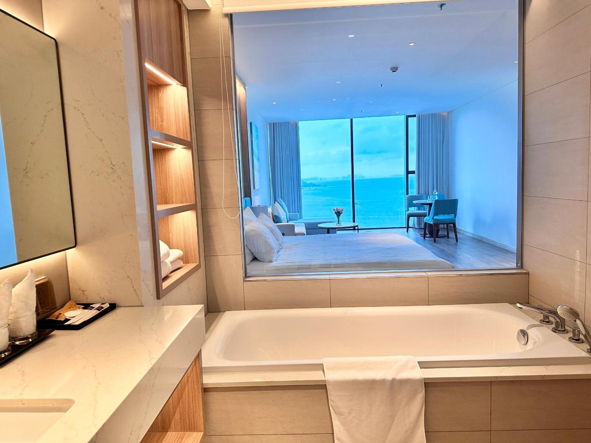 Aparthotel A La Carte Bay - Sea View