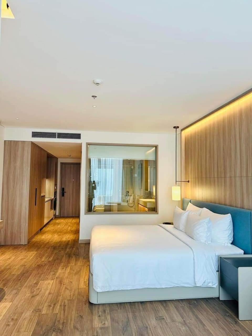 A La Carte Bay - Sea View * Ha Long