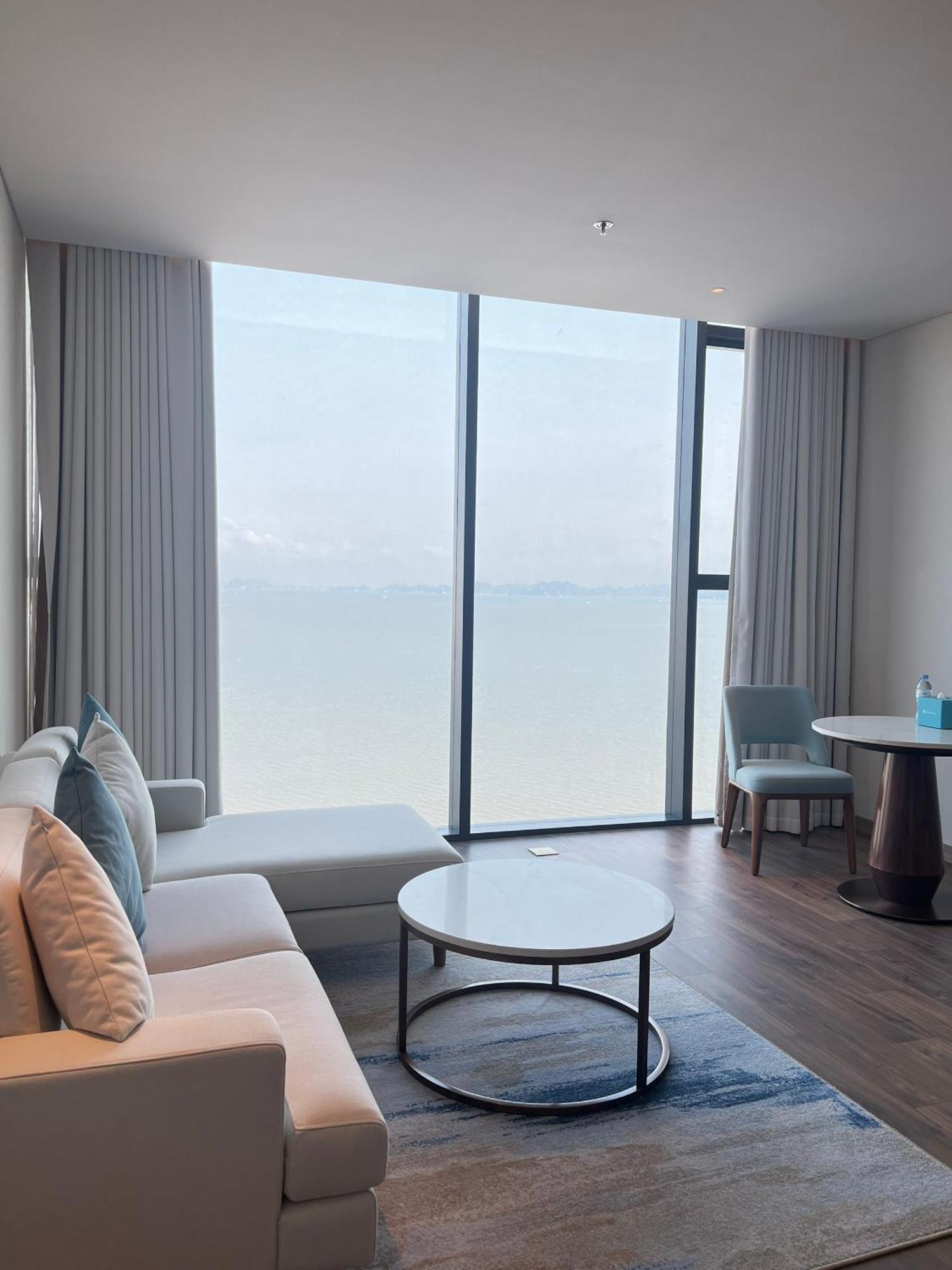 A La Carte Bay - Sea View Ha Long