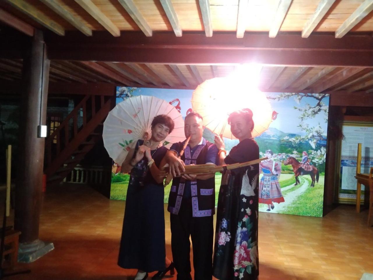 A Lin Ở trọ