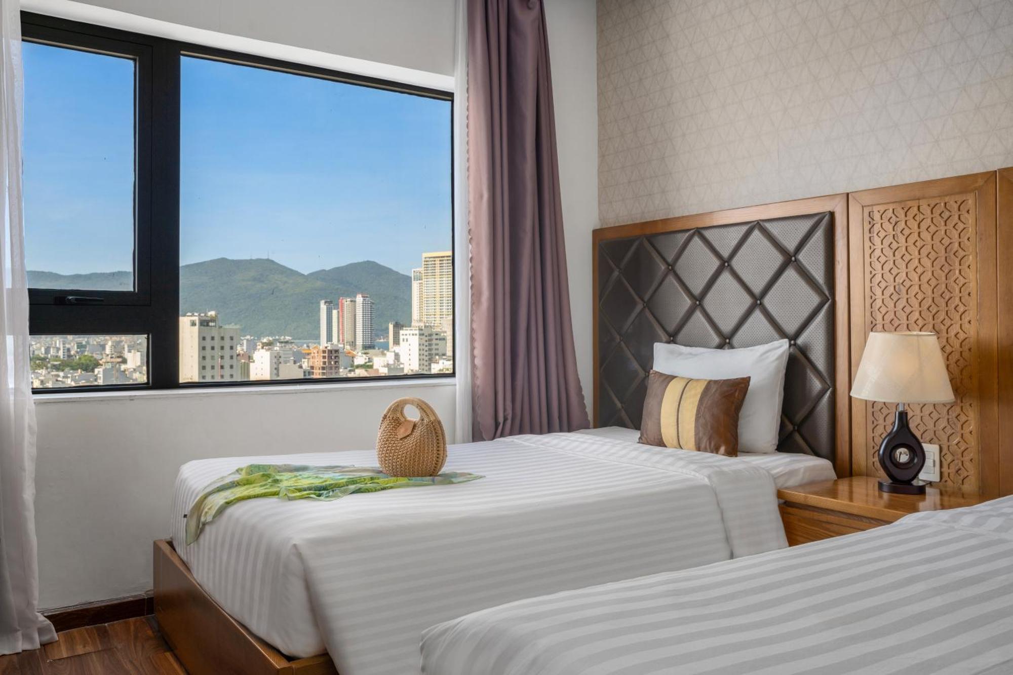 Bliss Luxury 4* Da Nang